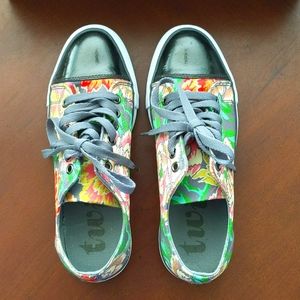 Twiggy London Sneakers